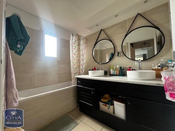 Appartement à louer 3 pièces 55.7m²