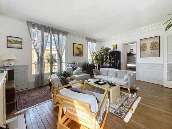 APPARTEMENT T4 REIMS RUE DE L’ECU