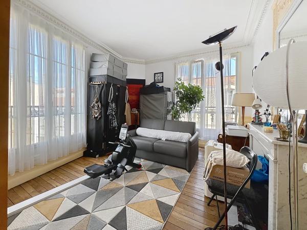 APPARTEMENT T4 REIMS RUE DE L’ECU