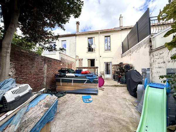 Saint-Denis (93200) Maison avec jardin proche métro 13, Tramway