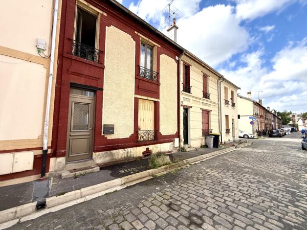 Saint-Denis (93200) Maison avec jardin proche métro 13, Tramway