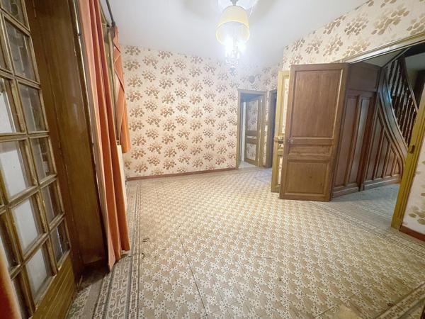 Maison en pierre meulière