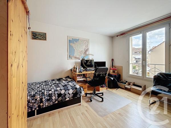 Maison à vendre  5 pièces - 91,24 m2 CHAMPS SUR MARNE - 77