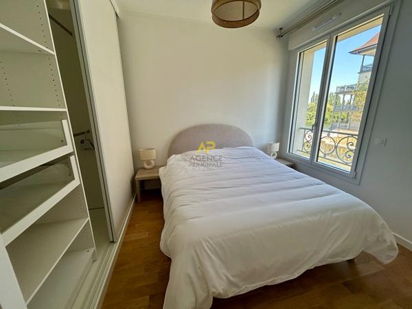 F3 MEUBLE MARINA Loyer 1 700 €/mois charges comprises **  - Référence  2105