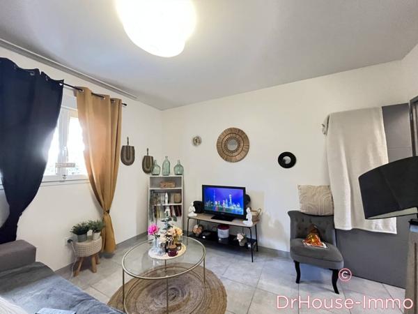 Immeuble à vendre de 264 m²