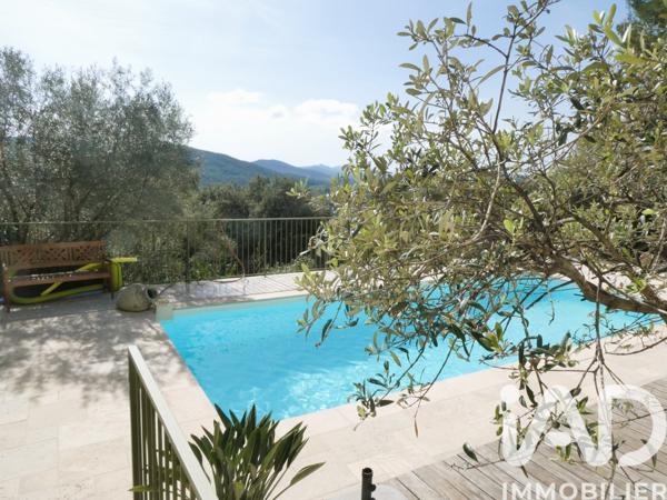 Maison à vendre 7 pièces 160 m² Pierrefeu-du-Var