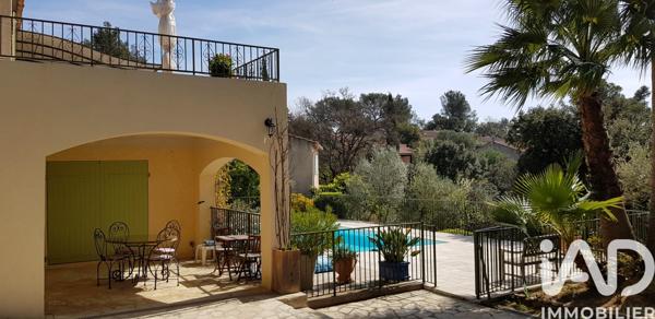 Maison à vendre 7 pièces 160 m² Pierrefeu-du-Var