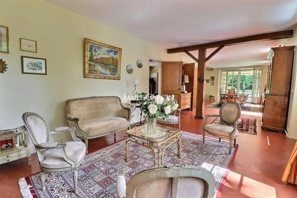 A vendre, Thoiry, dans les Yvelines, propriété de charme et ses 3 hectares de parc