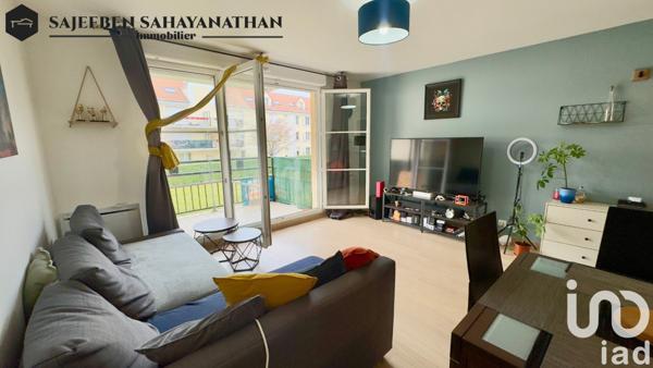 Appartement 3 pièces de 51 m² à Trappes (78190)