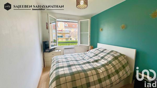 Appartement 3 pièces de 51 m² à Trappes (78190)