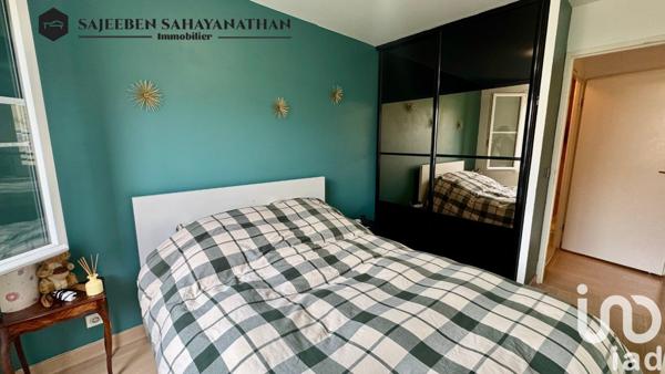 Appartement 3 pièces de 51 m² à Trappes (78190)