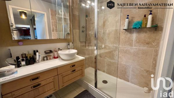 Appartement 3 pièces de 51 m² à Trappes (78190)