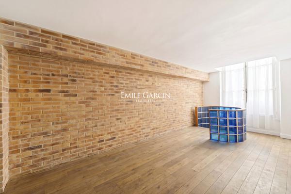 À Vendre - Appartement - Neuilly Sur Seine - 92200 -  3 Chambres - Jardin