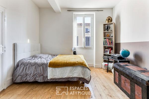 Grande maison de ville avec jardin et garage