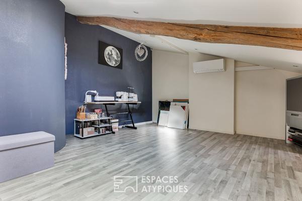 Grande maison de ville avec jardin et garage