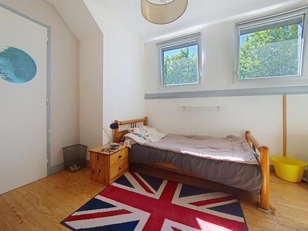 LANESTER : Maison familiale avec appartement indépendant, jardin et terrasse