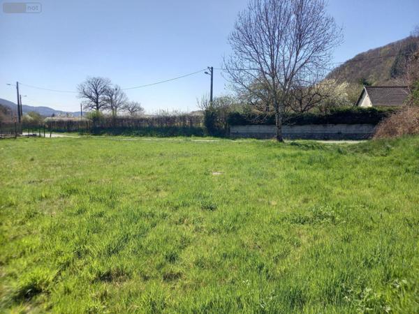 Terrain à Batir à vendre à Polminhac dans le Cantal (15800), ref : MG/2344