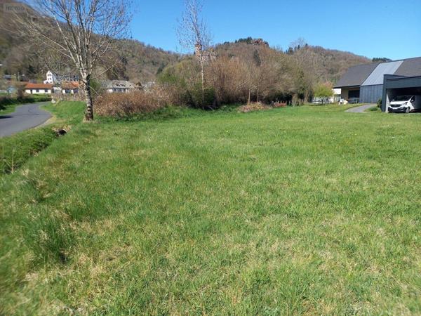 Terrain à Batir à vendre à Polminhac dans le Cantal (15800), ref : MG/2344