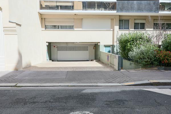 Double Parking rue Bezout