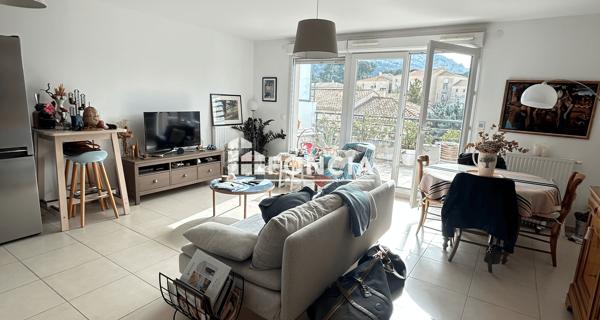 À vendre Appartement 3 pièces 66 m² - Marseille 13008