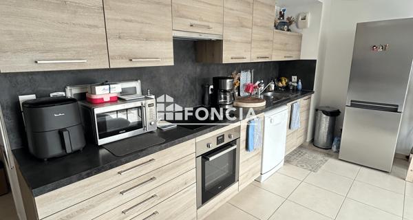 À vendre Appartement 3 pièces 66 m² - Marseille 13008