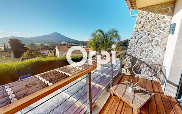 Maison à vendre    4 pièces • 131 m2 Carqueiranne