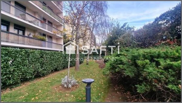 BECON  Lumineux, 3/4 chambres, 4 balcons, parking.