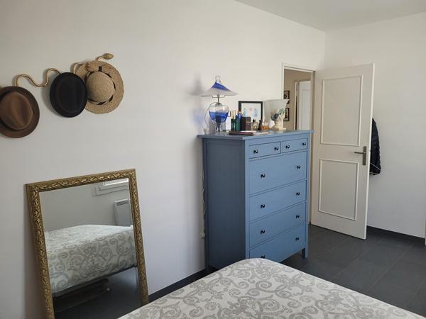 ROCHEFORT secteur gare maison en parfait état de plain pied  avec jardin clos de 367 m² - Garage