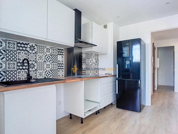 Vente                                                      Appartement
                        
                     3 pièces                      79 m2                     à Perpignan