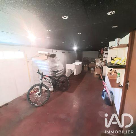 Maison à vendre 5 pièces 136 m² Carhaix-Plouguer