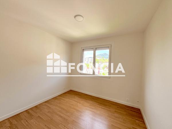 Location Appartement 3 pièces 64.97 m² - LE FRANCE Voiron 38500