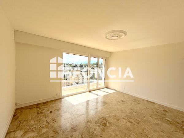 Location Appartement 3 pièces 64.97 m² - LE FRANCE Voiron 38500