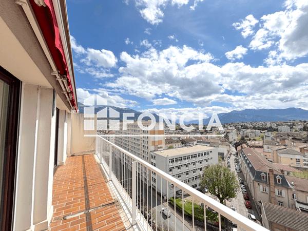 Location Appartement 3 pièces 64.97 m² - LE FRANCE Voiron 38500