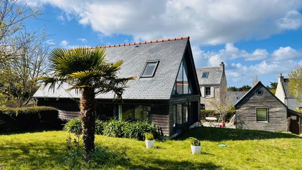 Coup de coeur au Cap de la Chèvre : Une Perle Rare au Cœur d'un hameau