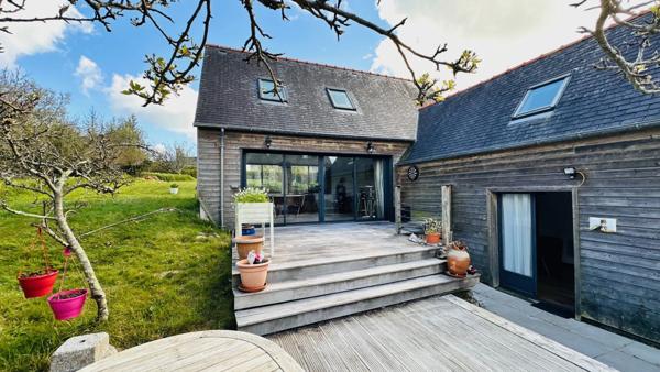 Coup de coeur au Cap de la Chèvre : Une Perle Rare au Cœur d'un hameau