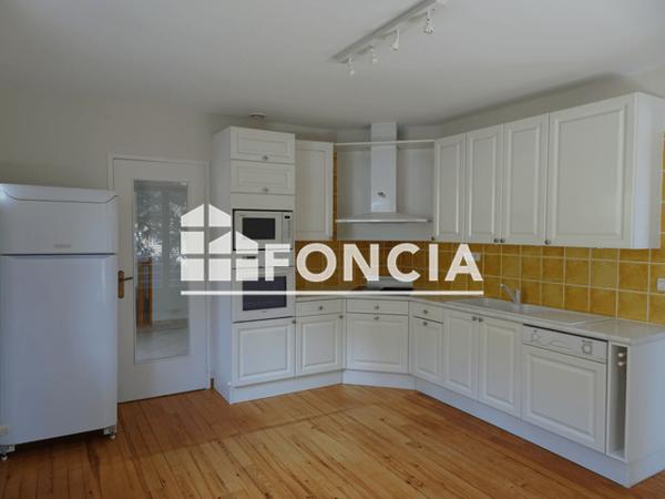 Location Maison 5 pièces 175.05 m² - 70 RUE FENOUILLERES Seyssins 38180