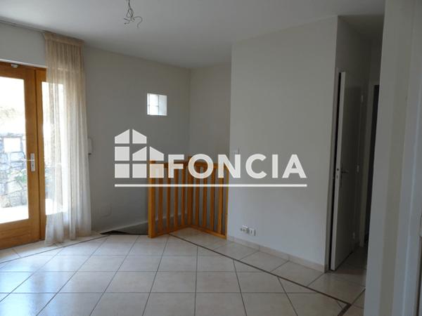 Location Maison 5 pièces 175.05 m² - 70 RUE FENOUILLERES Seyssins 38180