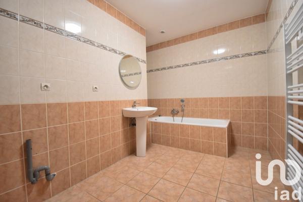 Appartement 3 pièces de 82 m² à Saint-Avold (57500)