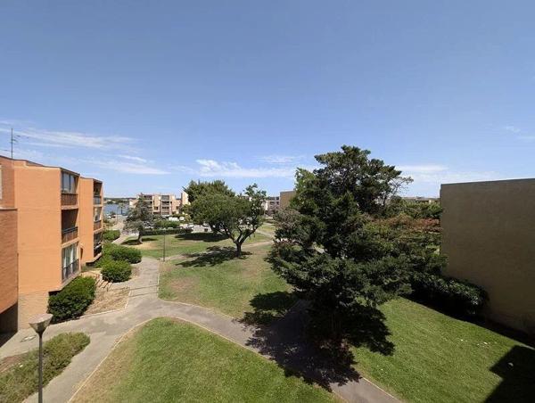 Vente                                                      Appartement
                        
                     3 pièces                      67 m2                     à Fos-sur-Mer