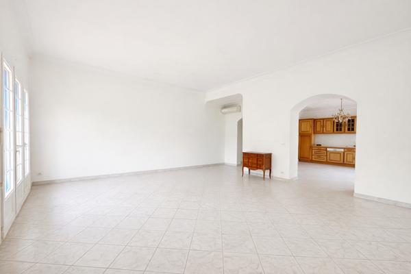 Maison 3 pièces - 145 m² Exclusivité efficity