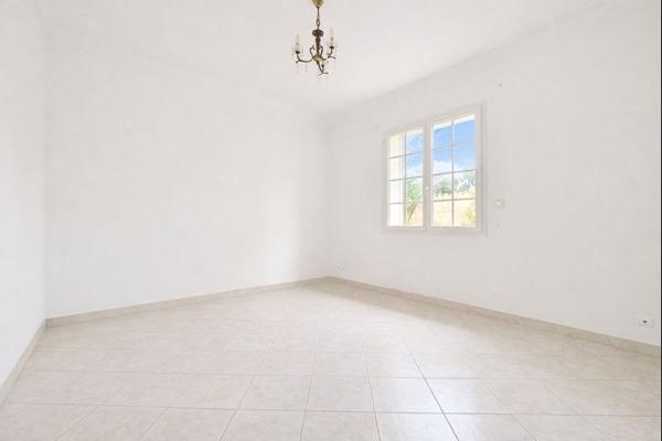 Maison 3 pièces - 145 m² Exclusivité efficity