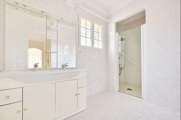 Maison 3 pièces - 145 m² Exclusivité efficity