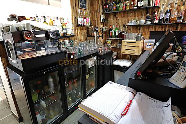 Vente
                Fonds de commerce80 m² - 2 Pièces -
                    FREJUS (83370)