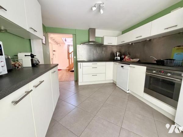 NANTES - Maison Familiale avec garage et jardin - 202m² 