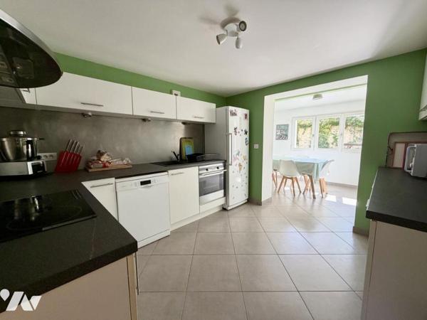 NANTES - Maison Familiale avec garage et jardin - 202m² 