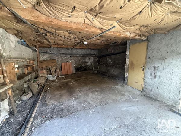 Location parking 37 m² Digne-les-Bains