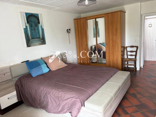 Maison
                                                                                                                                                                                                                                                                                                                        4 pièce(s)                                                                                                                                                                                                          2 chambre(s)                                                                                                                                                                                                          154  m²