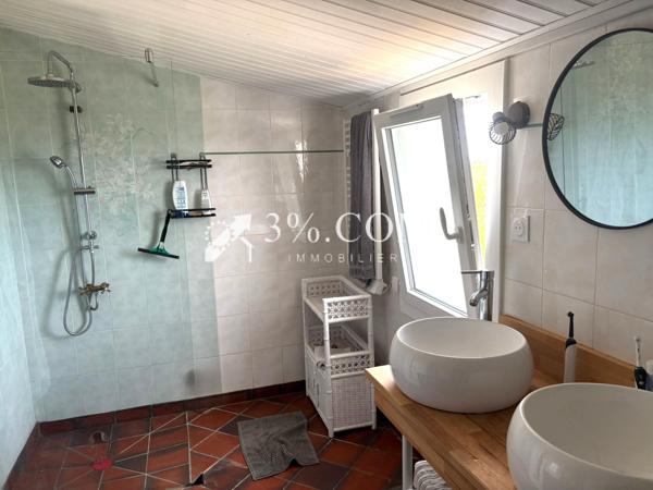 Maison
                                                                                                                                                                                                                                                                                                                        4 pièce(s)                                                                                                                                                                                                          2 chambre(s)                                                                                                                                                                                                          154  m²