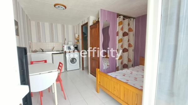 Maison
         5 pièces
        - 117 m² Exclusivité 350 000 € *