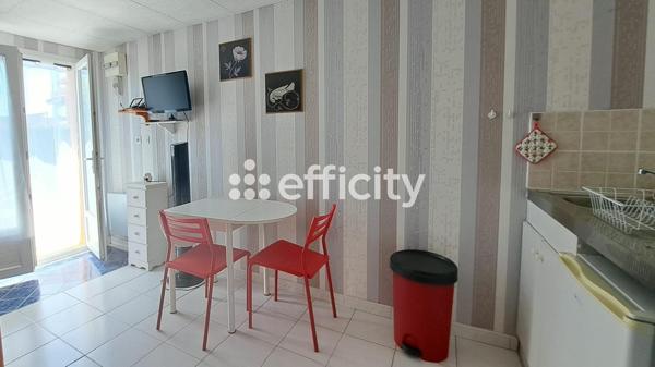Maison
         5 pièces
        - 117 m² Exclusivité 350 000 € *